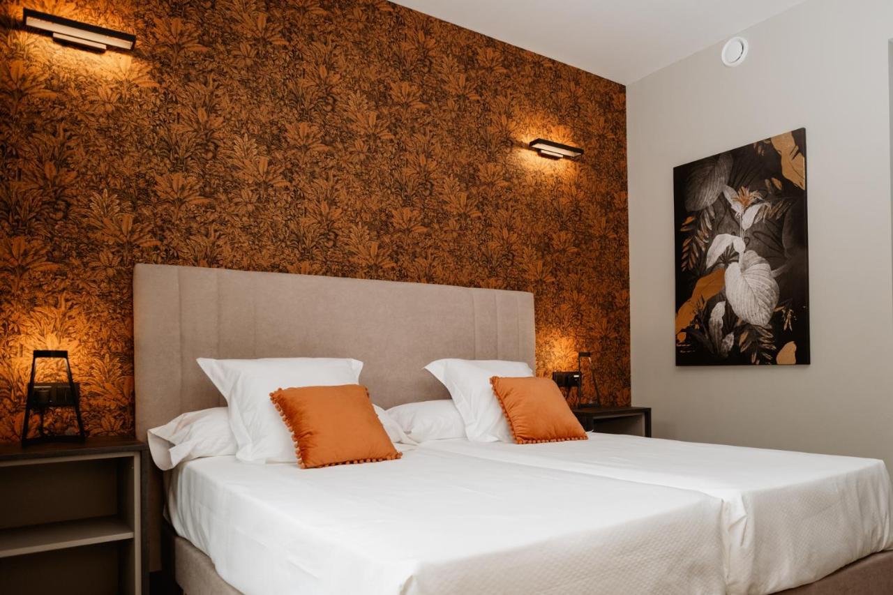 Hotel Gilmar 奥雷利亚纳拉维耶哈 外观 照片